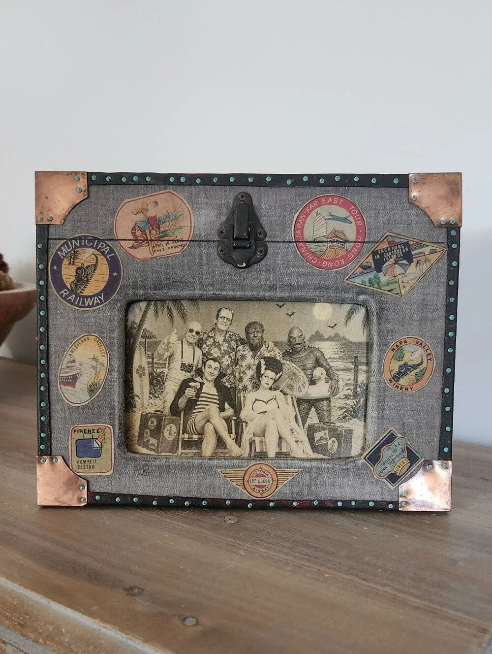 Alfred J Travel Trunk 4x6 Photo Frame Monster Vacation Halloween Decor